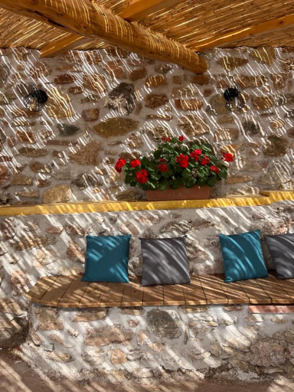 Chambres D'Hotes Gite Saint Roch Tuchan Εξωτερικό φωτογραφία